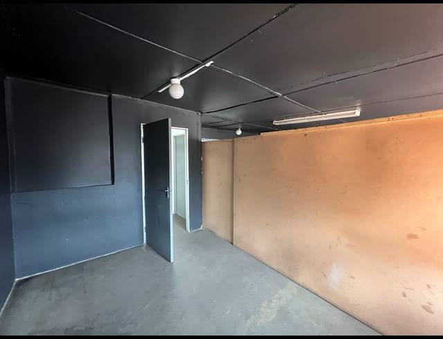 407M² WAREHOUSE TO LET IN KYA SANDS